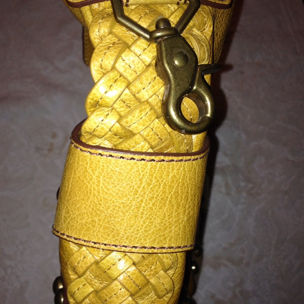 Isabella Fiore studded handbag - Picture 3 of 6